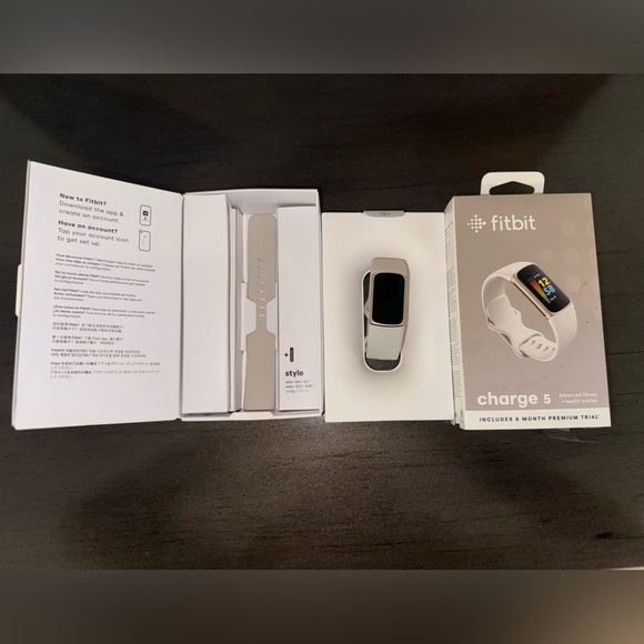 Fitbit Charge 5 Advanced Health & Fitness Tracker - Picture 2 of 3